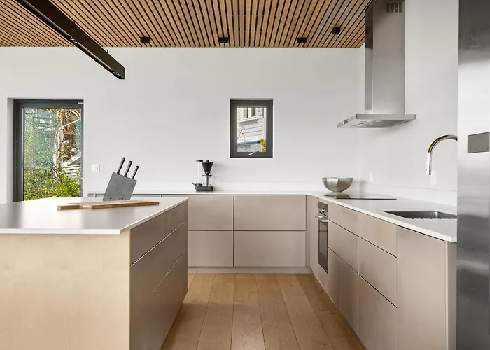 Amazing View - 5 Bedrooms - New House - Modern And Exclusive *