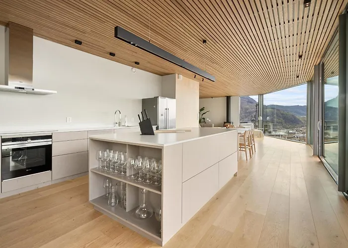 Amazing View - 5 Bedrooms - New House - Modern And Exclusive