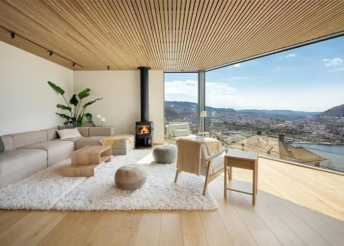 Amazing View - 5 Bedrooms - New House - Modern And Exclusive فيلة برغن