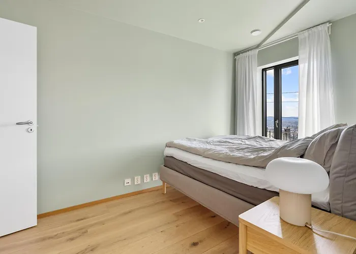 فيلة Amazing View - 5 Bedrooms - New House - Modern And Exclusive برغن