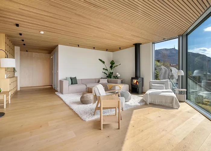 فيلة Amazing View - 5 Bedrooms - New House - Modern And Exclusive برغن