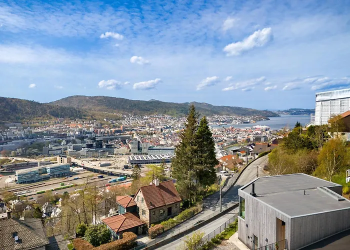 Amazing View - 5 Bedrooms - New House - Modern And Exclusive * برغن