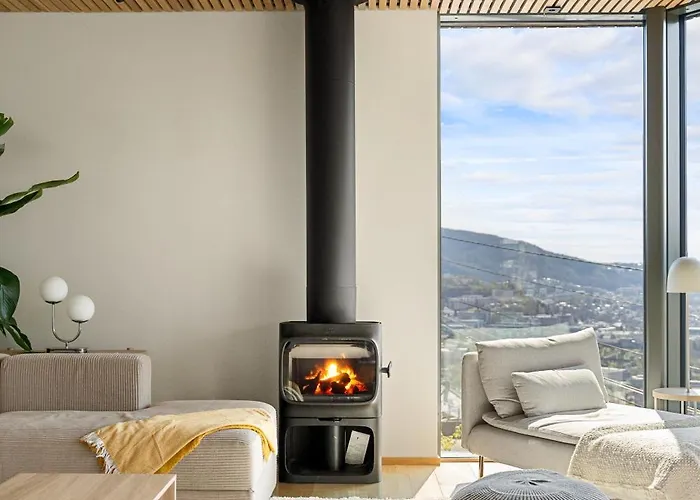 Amazing View - 5 Bedrooms - New House - Modern And Exclusive فيلة