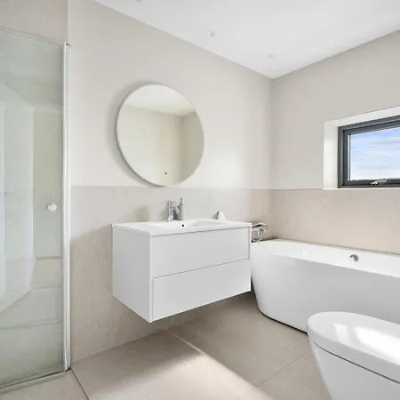 Villa Amazing View - 5 Bedrooms - New House - Modern And Exclusive