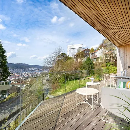 Amazing View - 5 Bedrooms - New House - Modern And Exclusive *