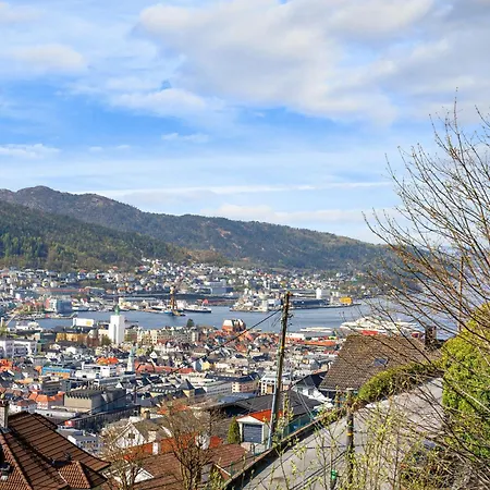 Amazing View - 5 Bedrooms - New House - Modern And Exclusive Bergen