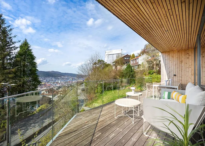 Amazing View - 5 Bedrooms - New House - Modern And Exclusive *